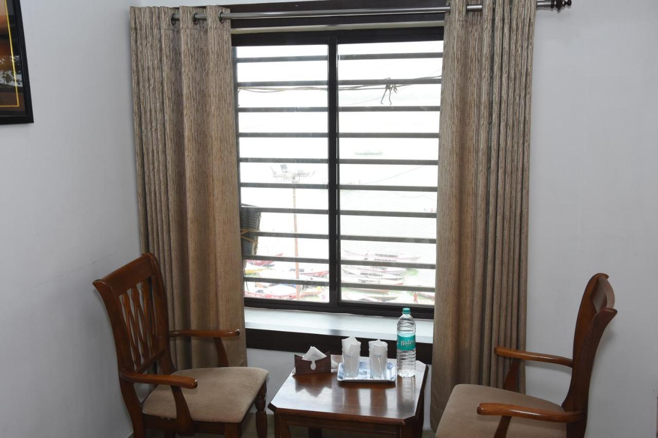 ורנאסי Alakhnanda Guest House מראה חיצוני תמונה