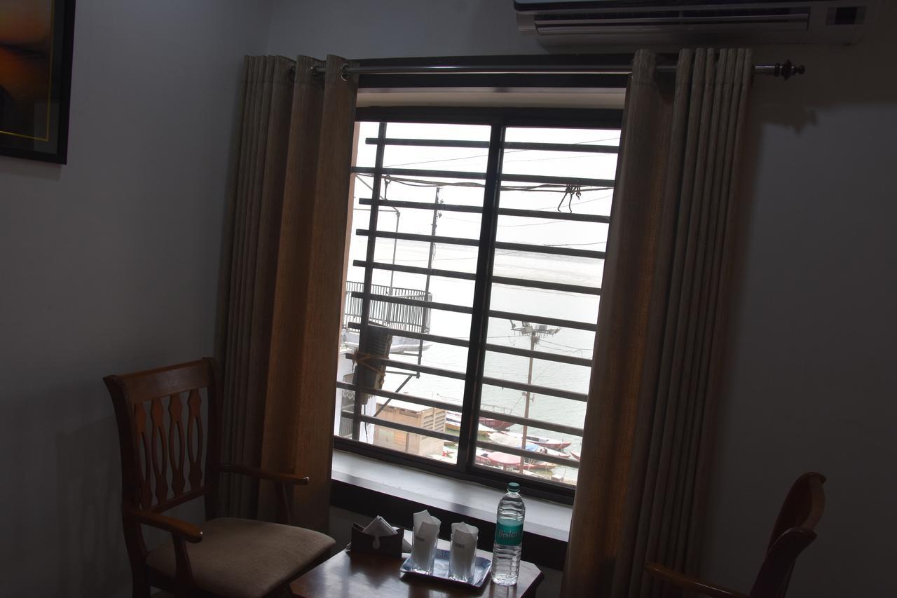 ורנאסי Alakhnanda Guest House מראה חיצוני תמונה